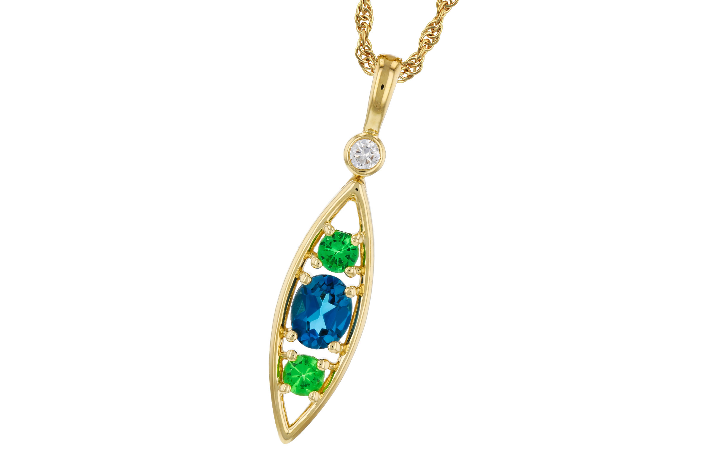 C311-84226: NECKLACE .54 SEMI-PREC (LBT & GR.GT) .58 TGW