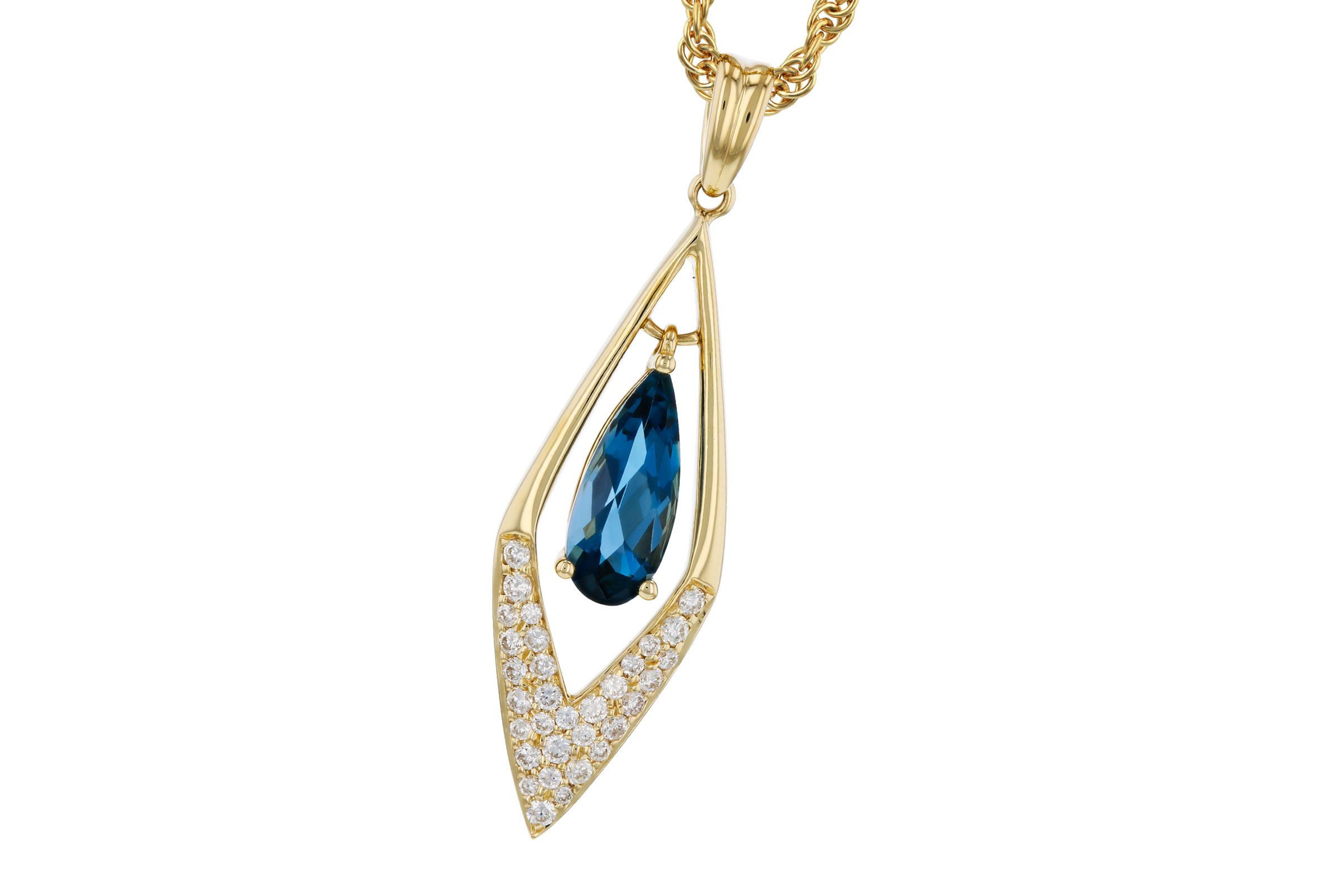 F311-84216: NECK .85 LONDON BLUE TOPAZ 1.02 TGW (10x4MM LBT)